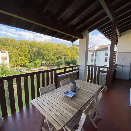 Apartment T3 Terrasse Vue En Centre Hendaye